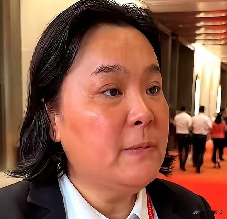 金门县的陈玉珍，在海峡论坛上，对着满场的人，不紧不慢地抛出一句话。“希望明年，金