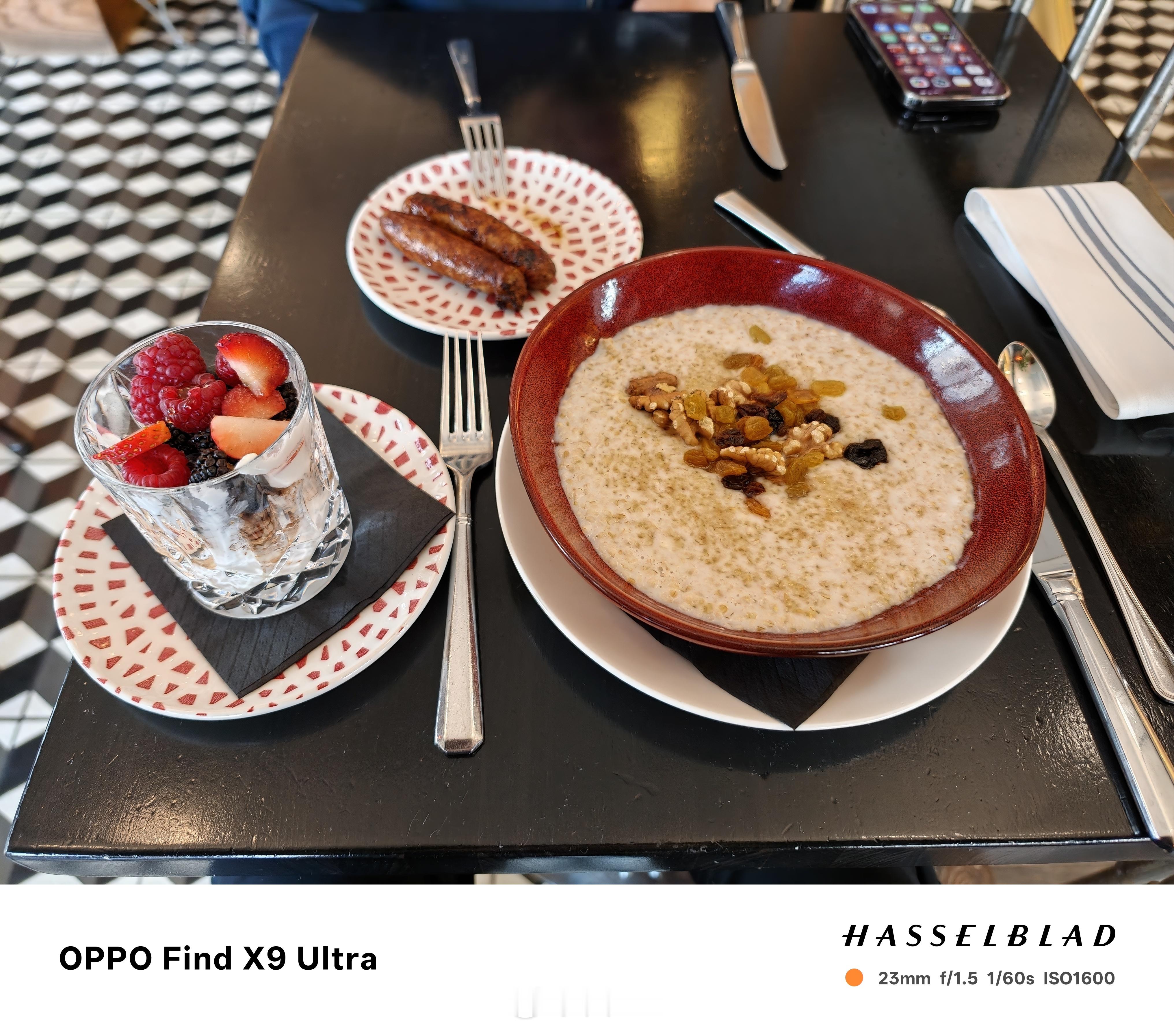 今日早饭！甜稀饭+无味酸奶+齁咸香肠