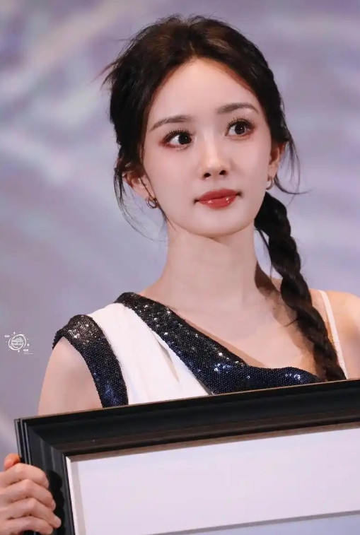 原来杨幂私下真的很爱小糯米！李雪琴问谢依霖和郭碧婷：你俩晒娃吗？原来他们私下在