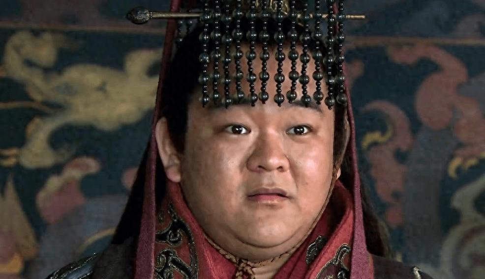 刘禅投降后写下三个字，司马昭看后竟然决定不杀他，群臣疑惑不已，司马昭说你们倒着读