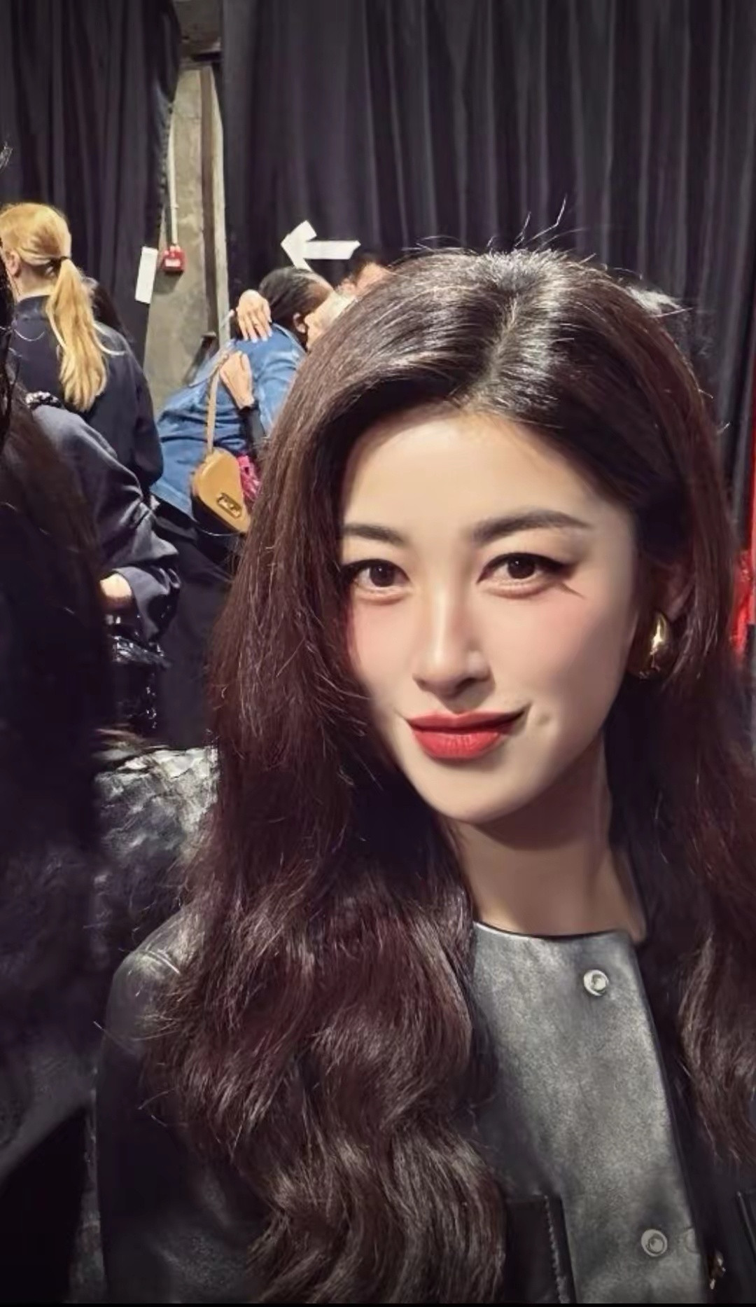 朱珠和张柏芝，真的是太完美了，还是那种没加工过纯天然的美，非常难得