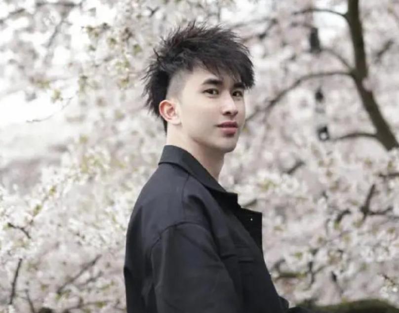 “他家很有势力，我不敢报警”下药性侵10名女学生的留英博士生，又多了7项指控，沉