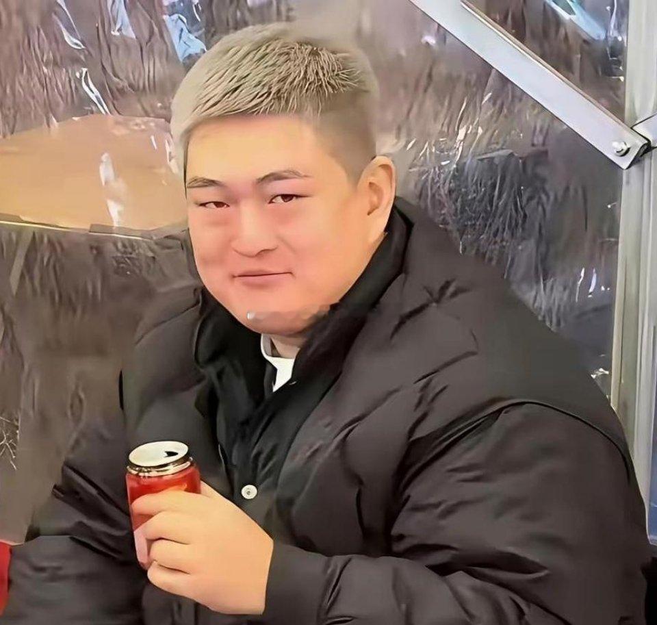 赵本山儿子赵大牛，最近被网友集体盖章认证——全网最清醒富二代别人家的富二代，不是