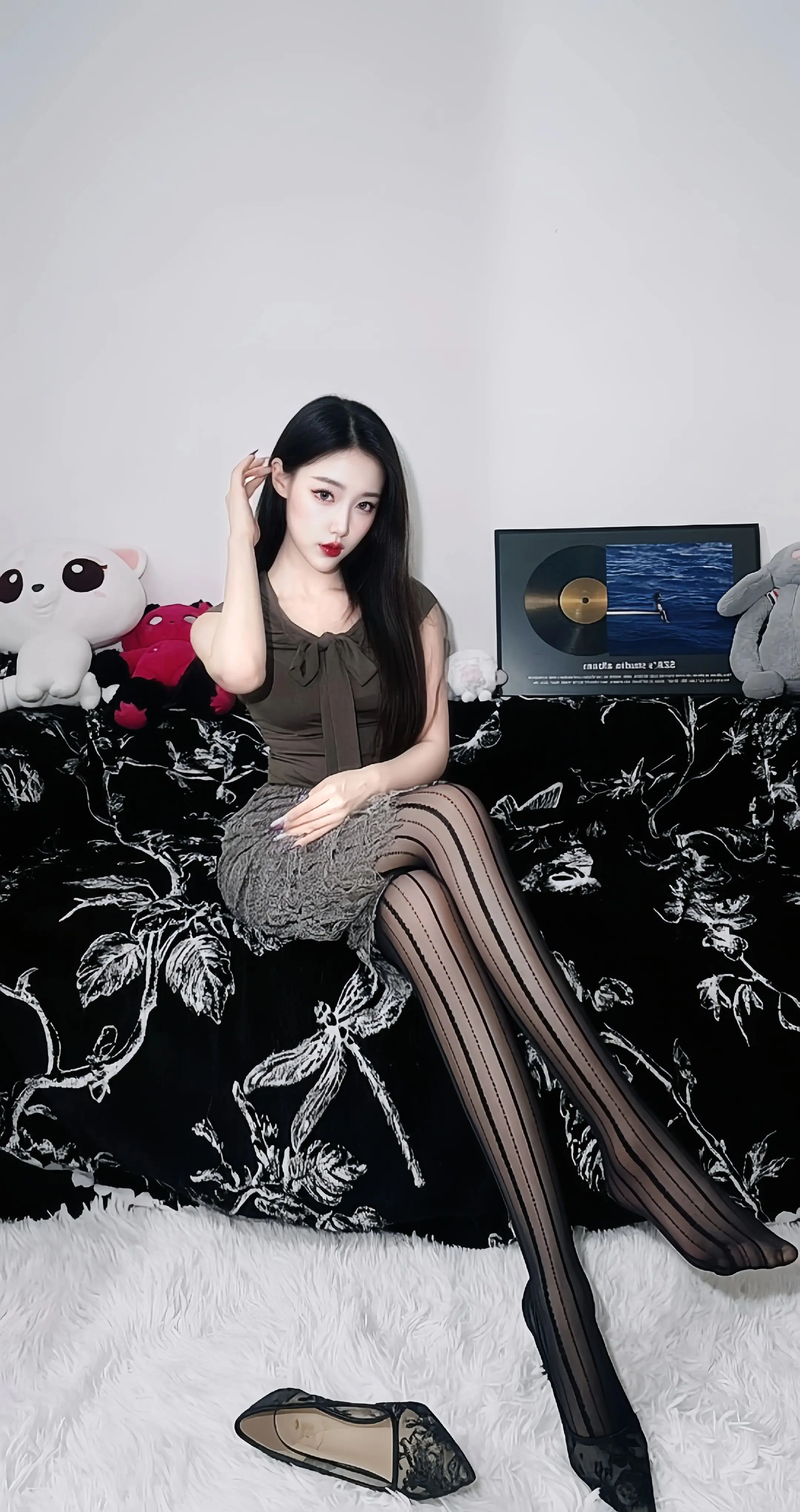 御姐套装和黑腿袜  有点好看~，  
