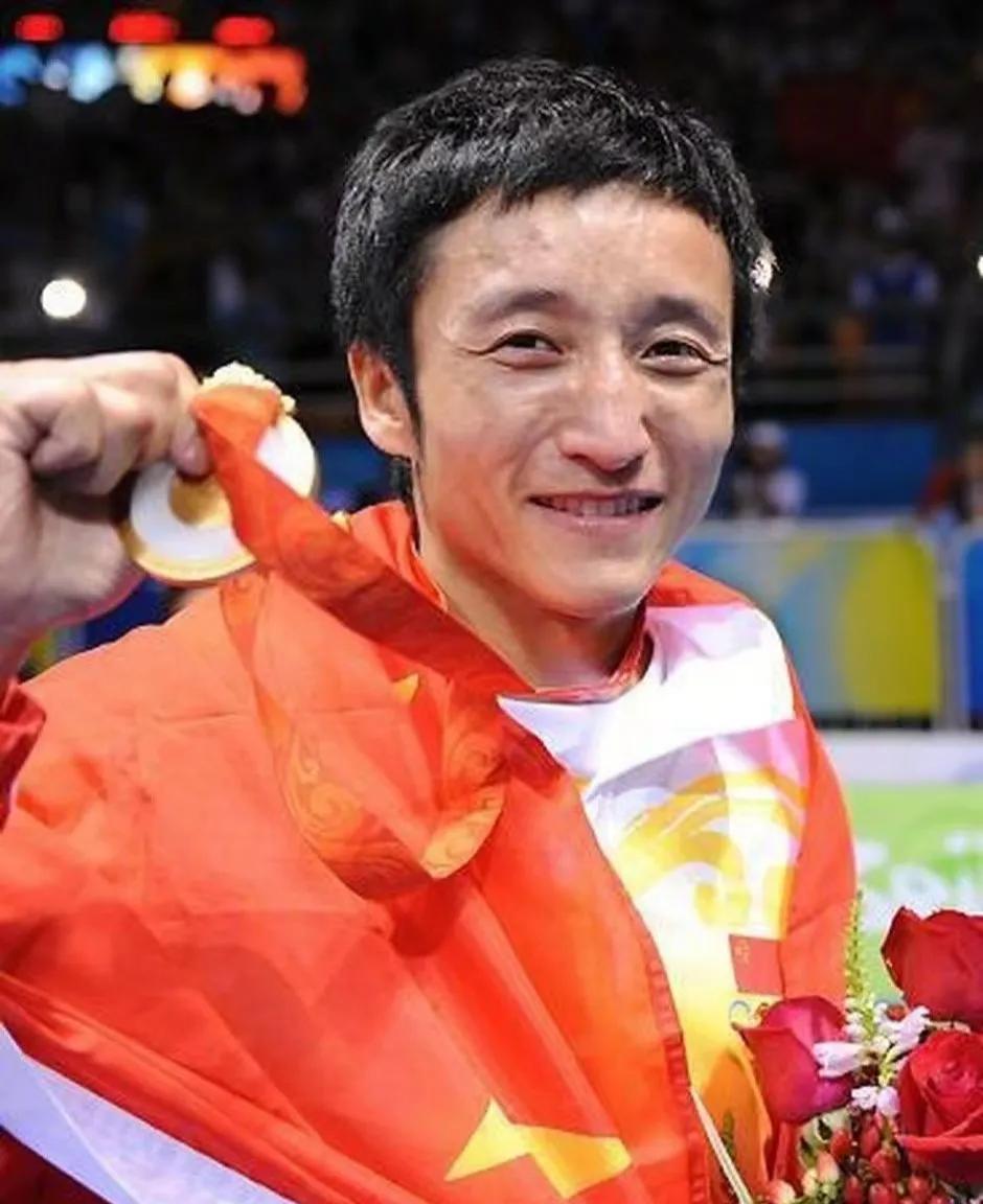 邹市明、章莹颖投资拳馆能亏2亿最大的问题不是他老婆，也不是没经验，而是投资理