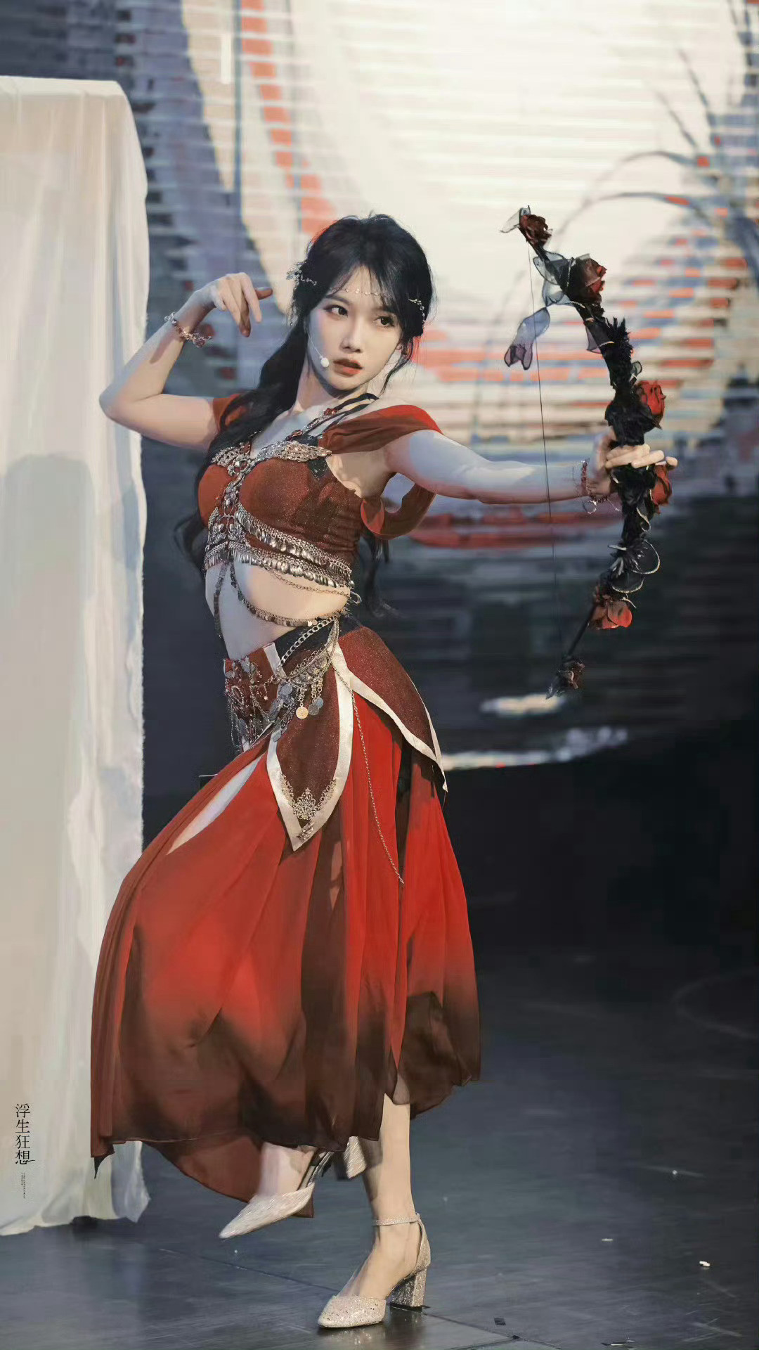 宋昕冉的玉腿肥臀，好顶！​​​