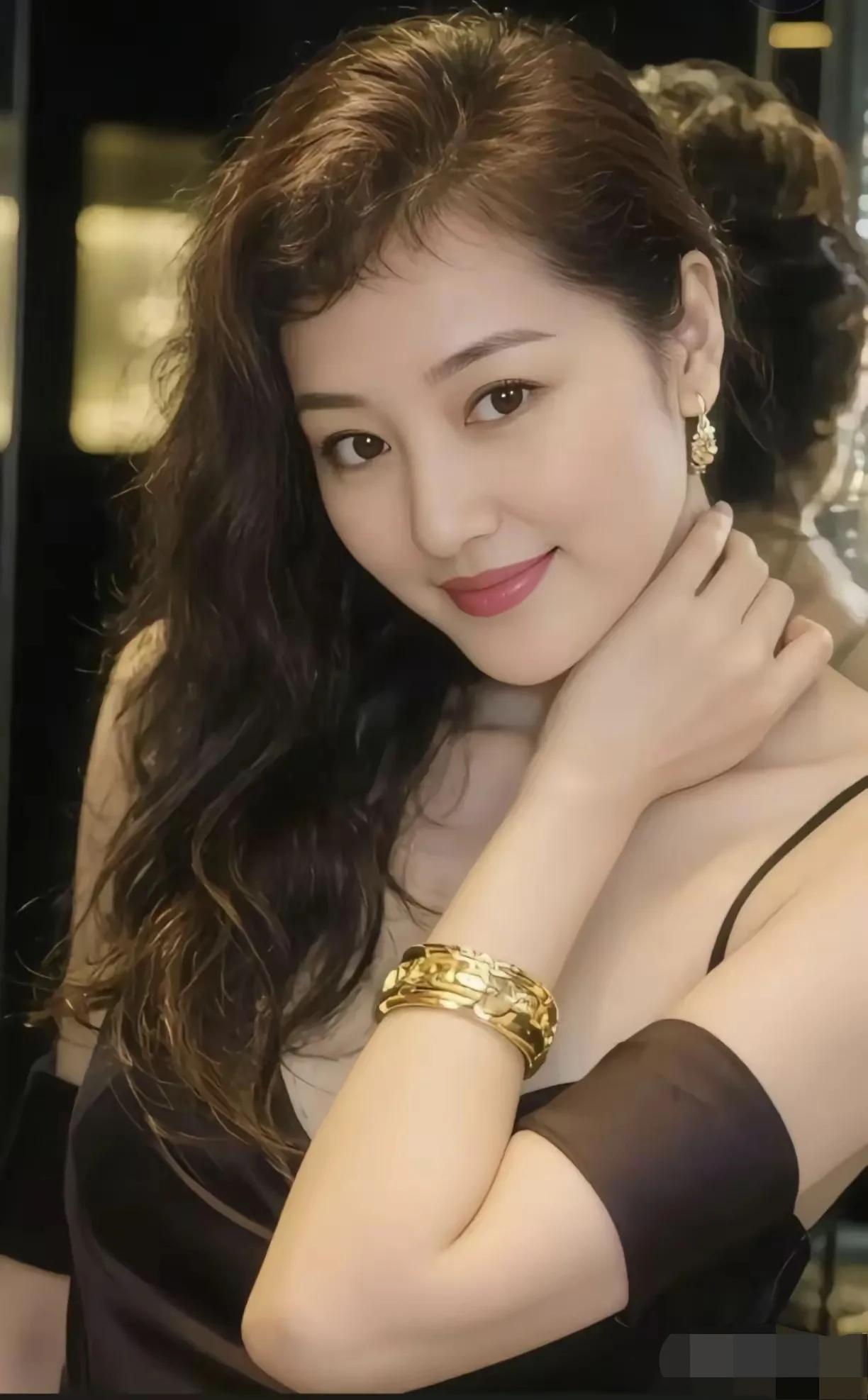 “​我不敢出轨，我怕老婆伤心难过，看着她会觉得可怜，她嫁给我为我不要命为我生小孩