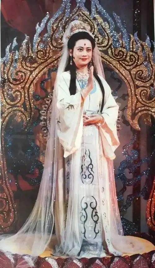 1982年，杨洁导演定下40岁的左大玢演“观音”，李诚儒当时就急了：“她又老又胖