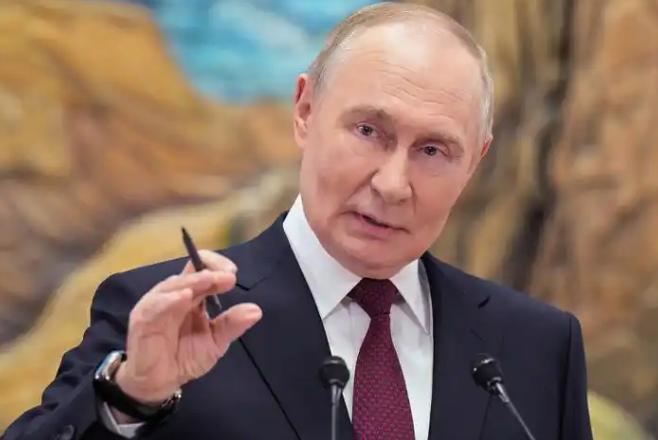 越买越少，普京没法再装看不见！2025年中俄贸易大幅度下降，据中国海关总署公