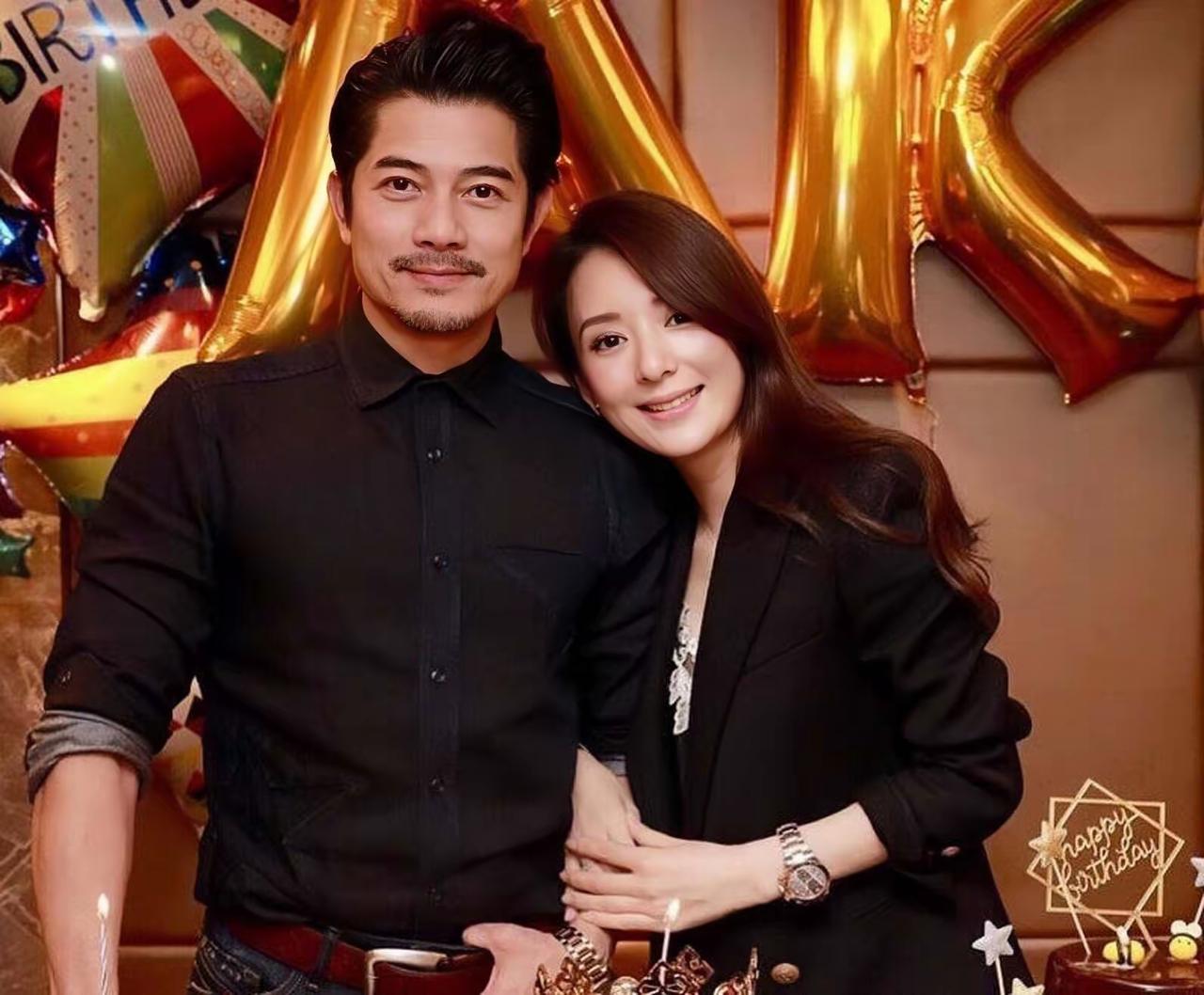 恭喜四大天王郭富城老来得子，60岁获得宝贝儿子一个，加上原来的两个女儿，人生也算