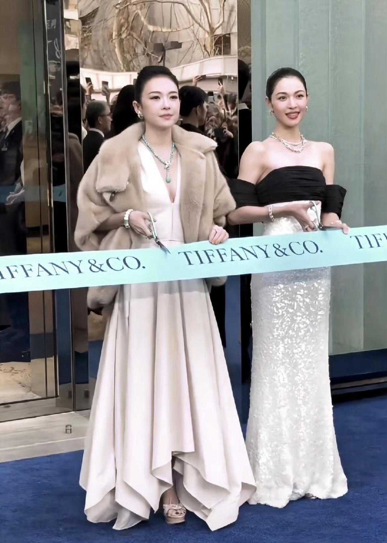 哎我去！章子怡最近有点小胖，看着还行，人家这个岁数这状态甩普通人好几条街了！