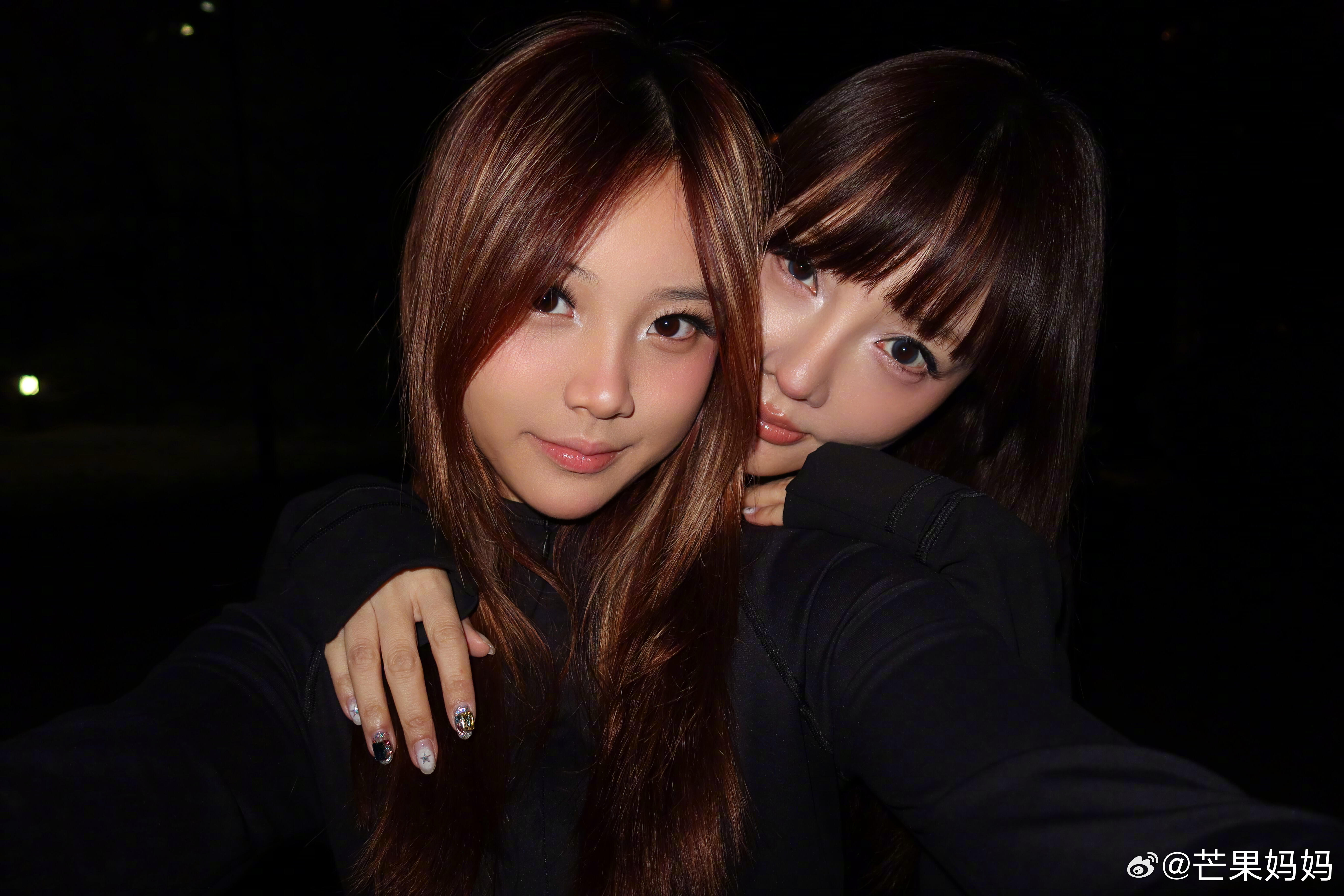 李小璐基因发力中，甜馨和妈妈长得越来越像了