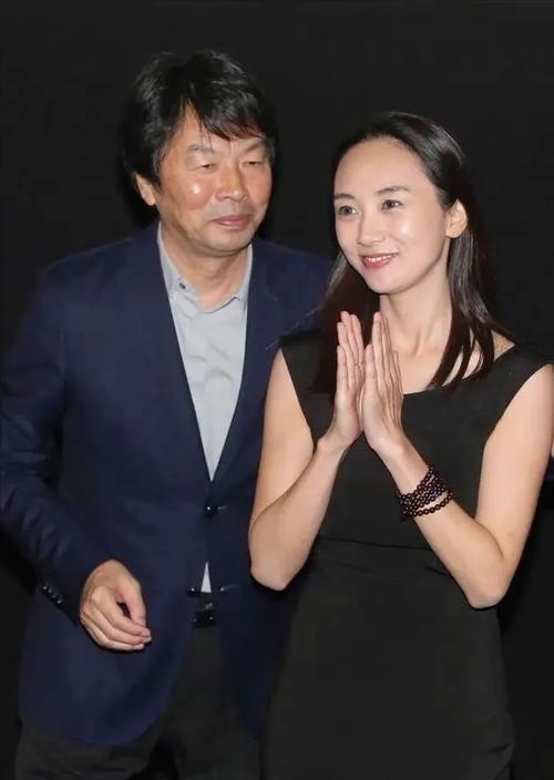 刘震云这句“一个人的孤独不是孤独，一个人找另一个人，一句话找另一句话，才是真正的