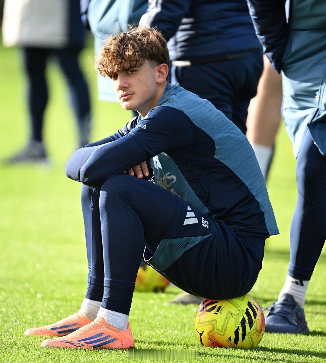 阿尔特塔谈球队伤病不断与训练无关：“确实非常棘手。道曼再次受伤，特罗萨德刚刚复出