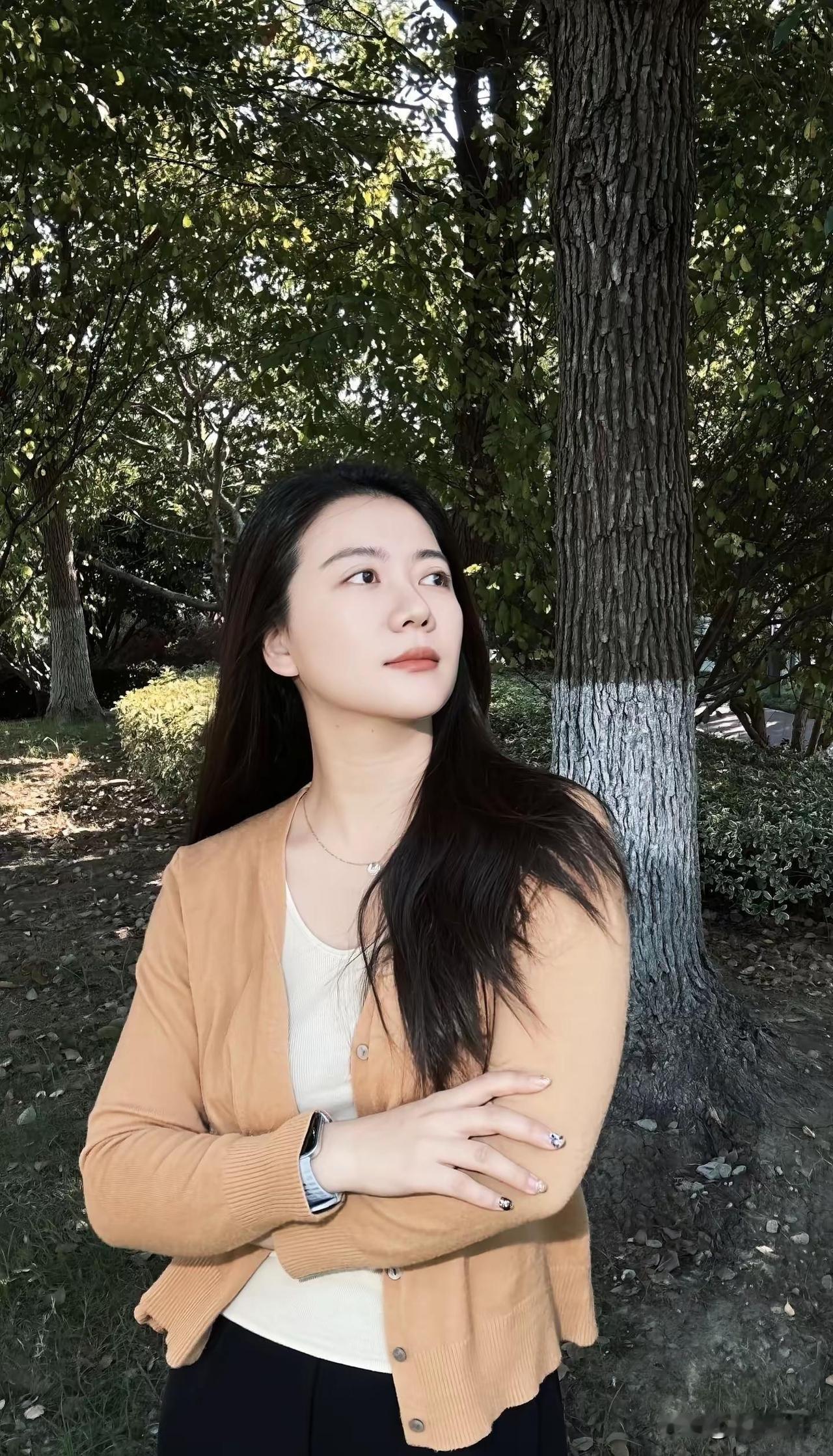 慢下来，感受生活，偶尔虚度时光，方觉得人间值得