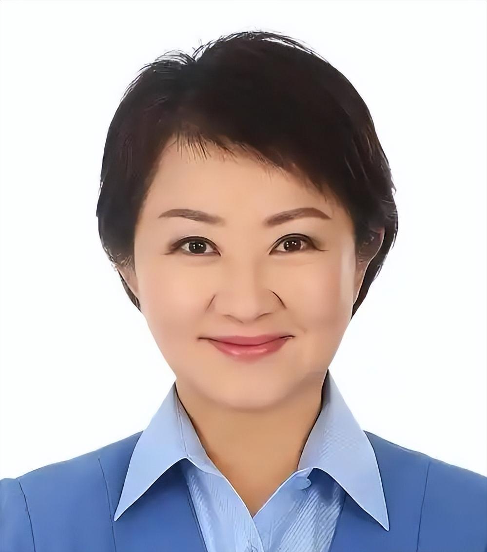 台中市长卢秀燕发表声明4月25日，谷立言这个美国在台协会的处长，在半个月内已