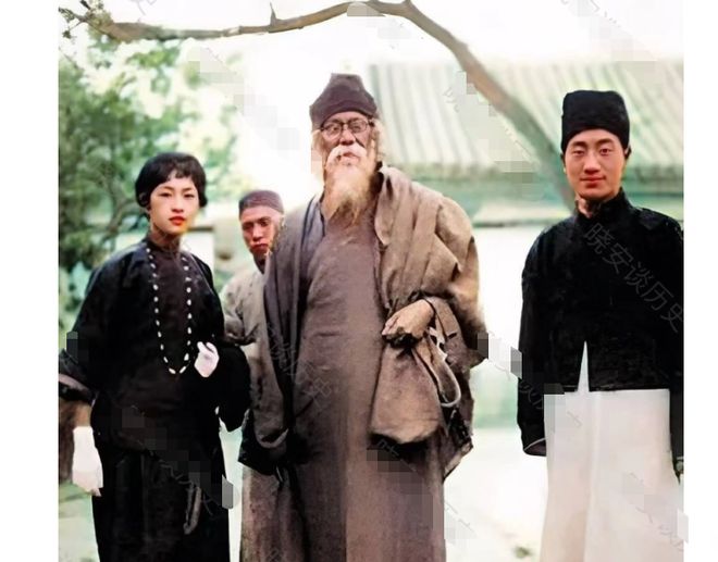 1924年，徐志摩离婚2年，一直追不到林徽因。恰逢泰戈尔访华，他便请泰戈尔帮忙牵