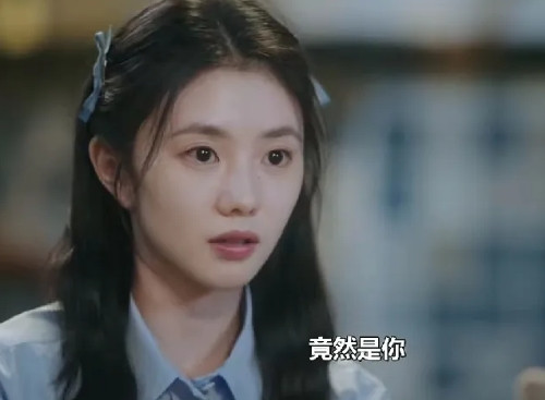 听说刘浩存演吻戏的时候，都是借位！有的观众就不乐意了，说你既然演偶像剧就不能太介