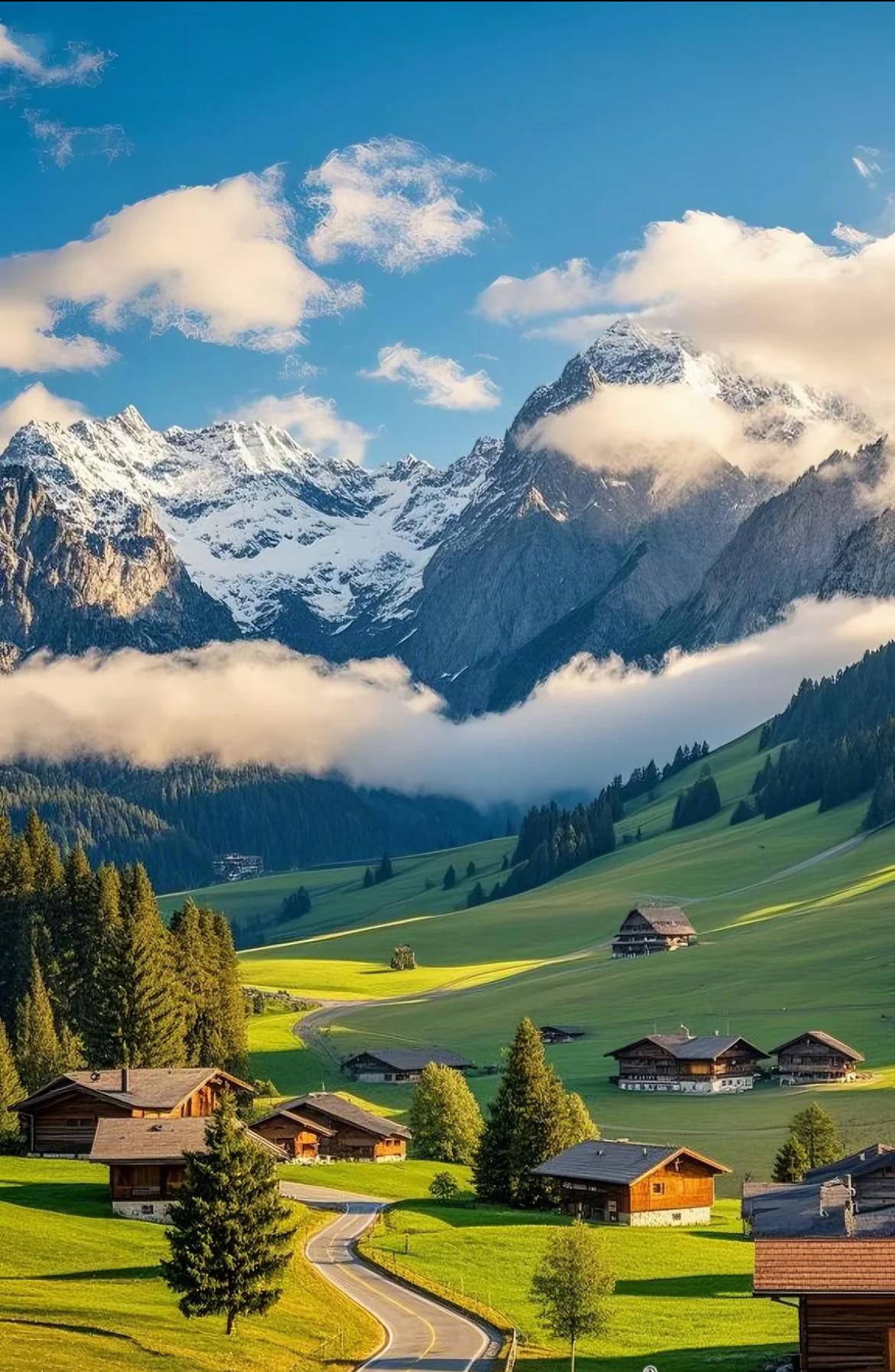 你去过最美的景点是哪我去过最美的景点是新疆的喀纳斯湖。湖水如翡翠般澄澈，四周雪峰