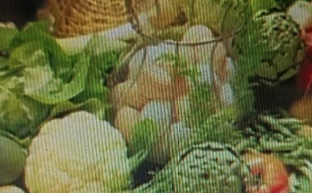 甲状有问题可得在饮食上多留个心眼。像十字花科蔬菜，比如西兰花、卷心菜，就得多注意