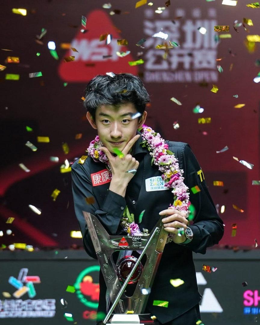 22岁或以下排名冠军排行榜：斯蒂芬·亨德利-12约翰·希金斯-9罗尼·奥