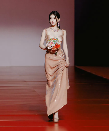 小个子不是风格的限制，而是风格的特色