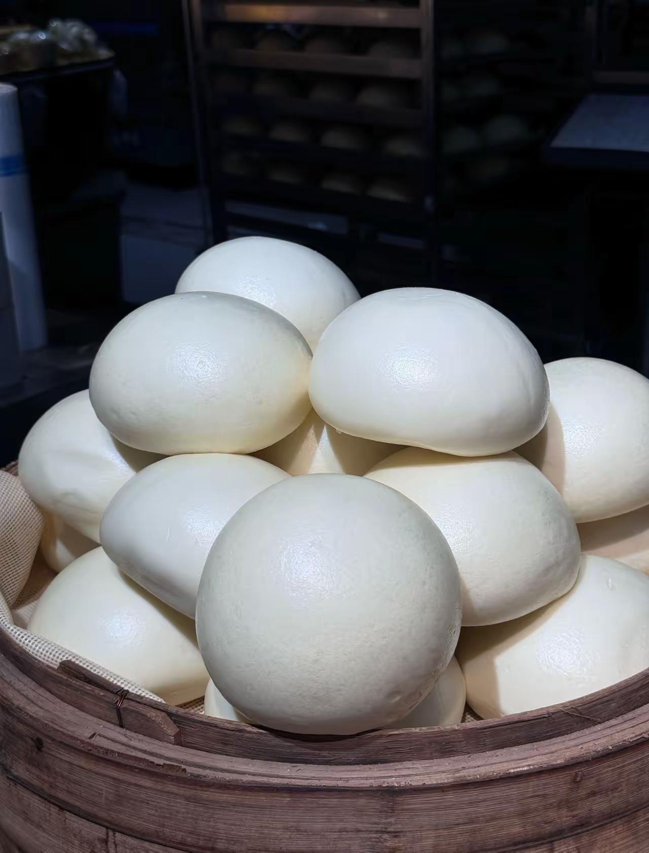 1941年，八路军在北岳军分区征兵。整个军分区穷得叮当响，一般一个兵给家属两馒头