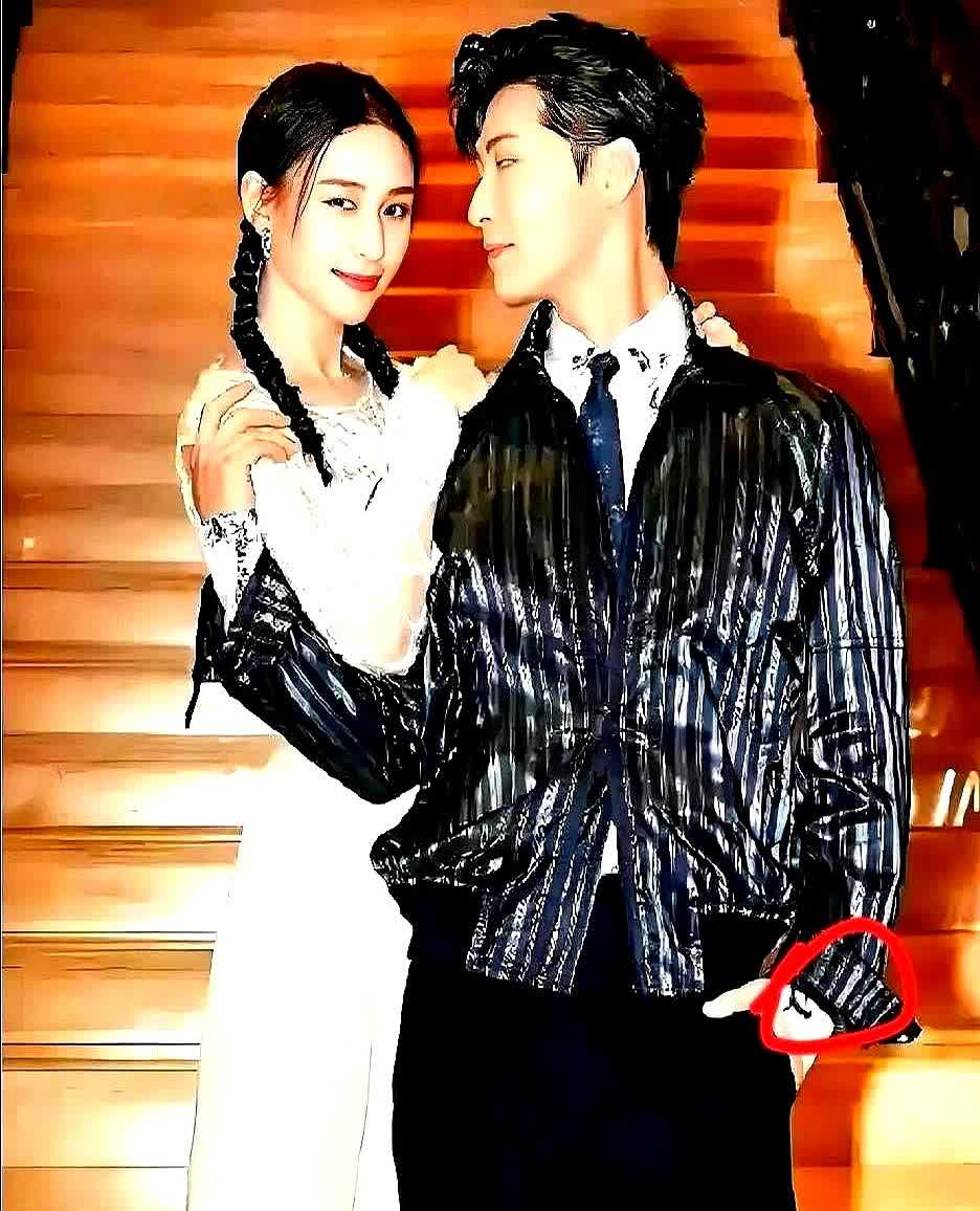 闺蜜和我说她终于懂了为什么何超莲9个小时才回复窦骁不是因为烦他，而是因为