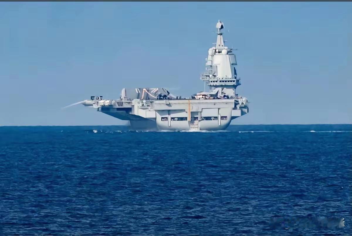 有个外行的疑问，想问一问，如果，在歼十五用火控雷达照射日本战机，如果，我军的战机