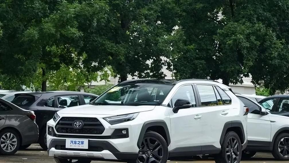 丰田全新RAV4混动版上市, 家用SUV市场的竞争再升级?