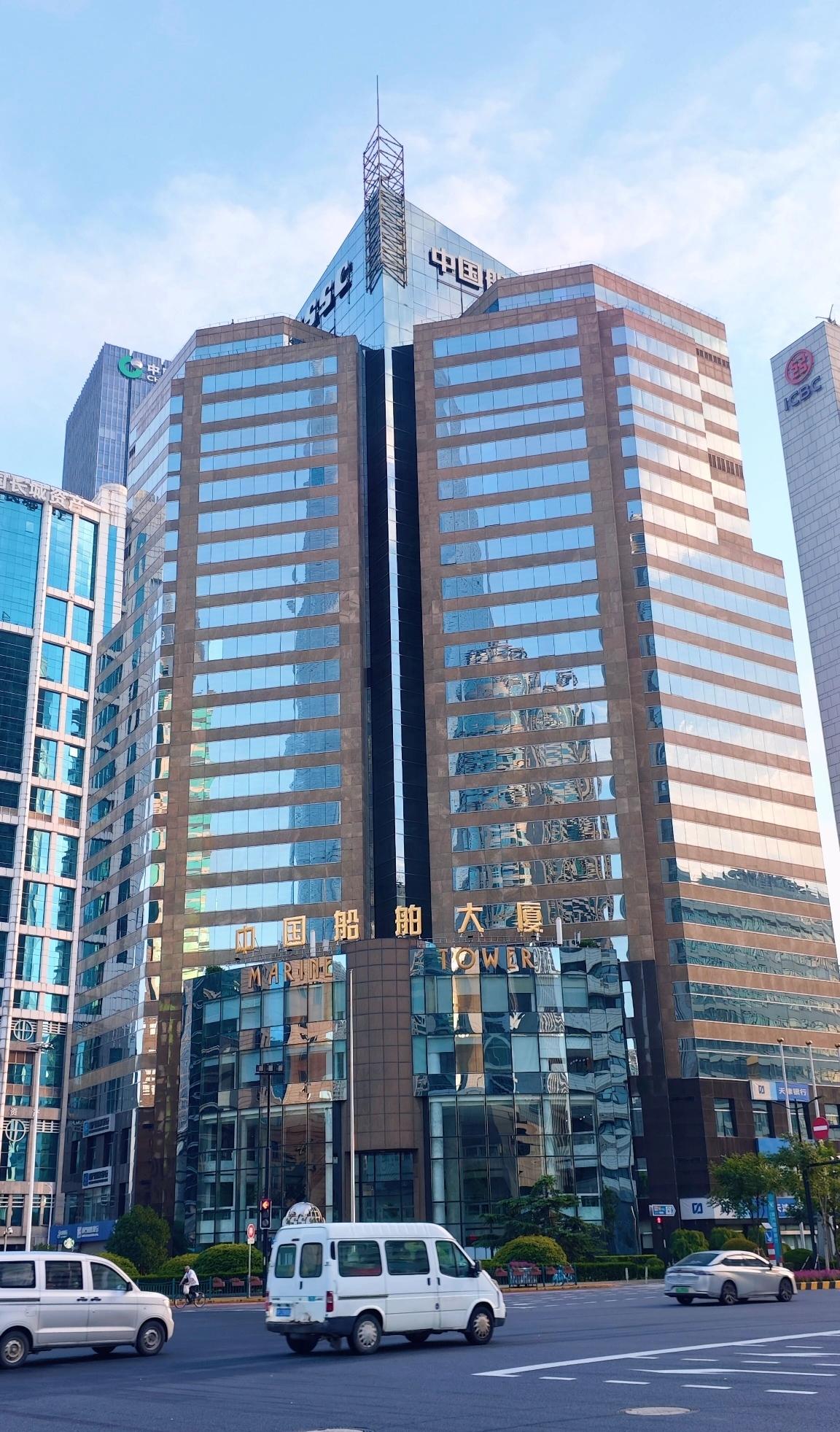 中国船舶大厦，这是早期是原中国船舶工业集团（南船）的办公大楼，现在是中国船舶集团