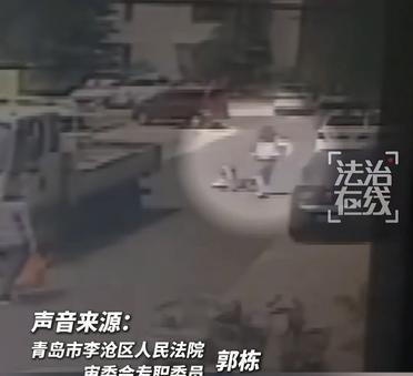 青岛走路被撞事件越传越夸张，最主要的问题还是青岛法官描述不清，误导了网友们。面对