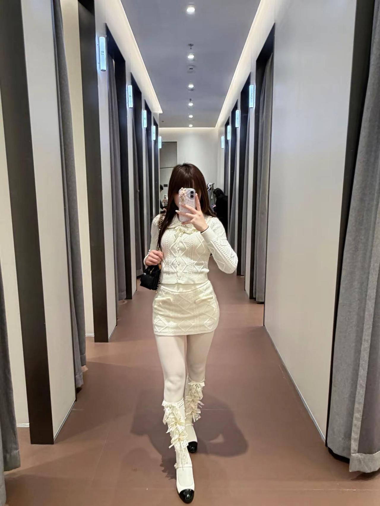 一觉醒来已经初七了！打卡一个新look今日穿搭look