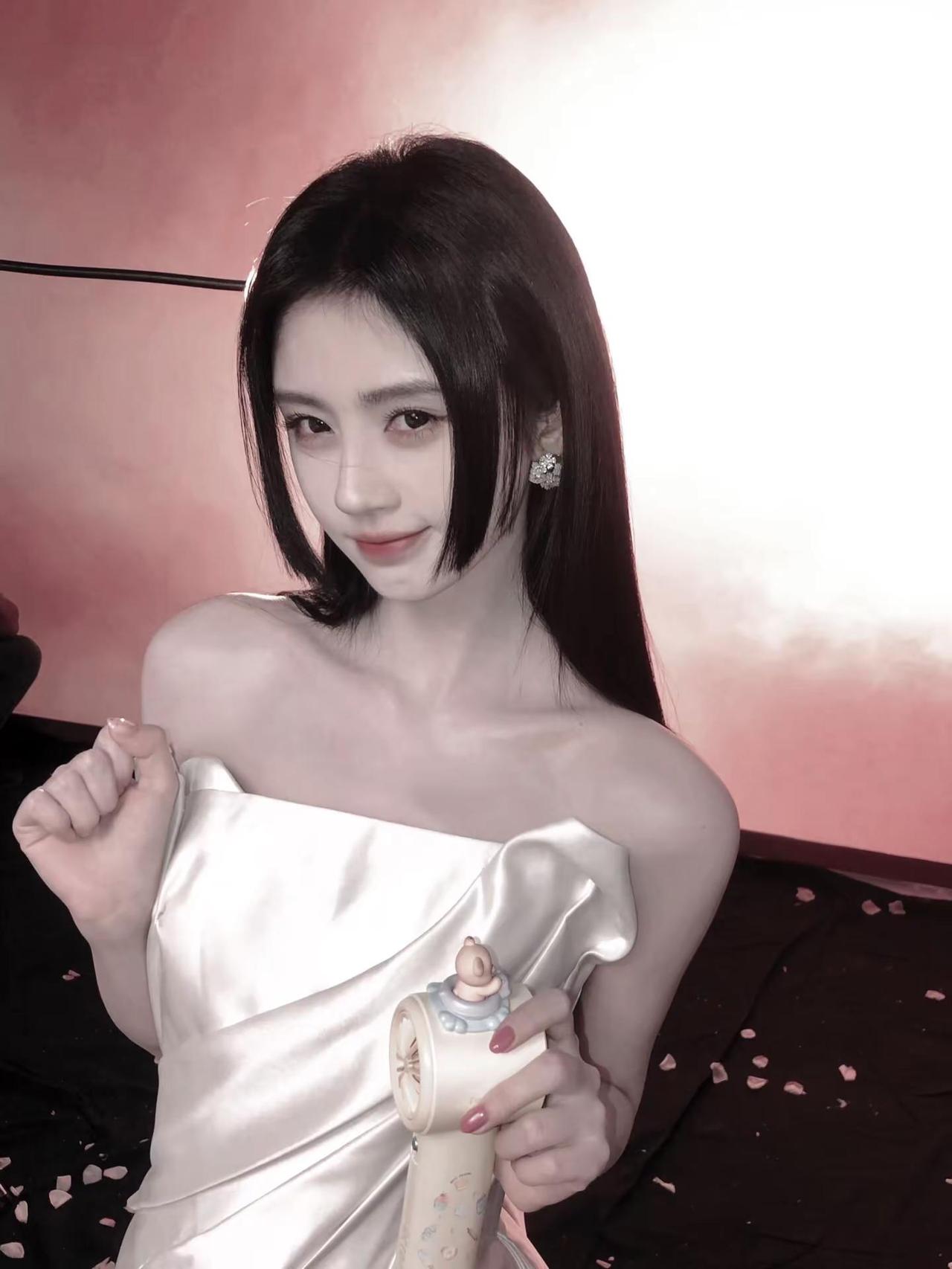 文案好难想想婧祎！！鞠婧祎阿黛露芜衣苏绿夏