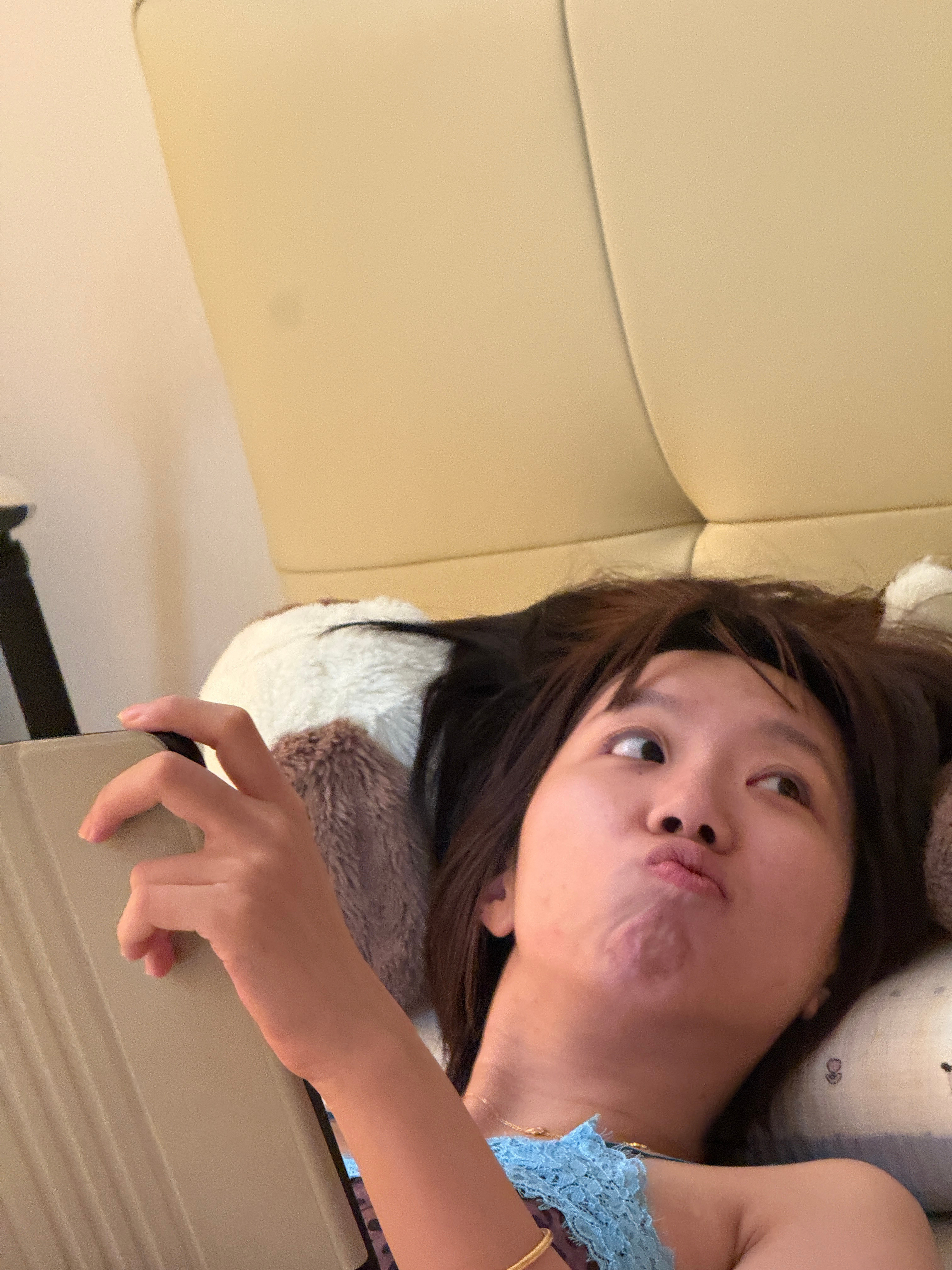 老公手机里的我