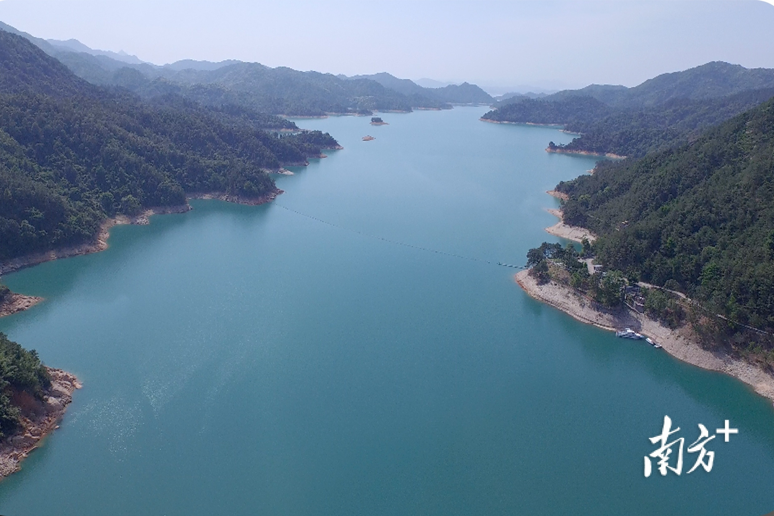 血浓于水！东江水滋养香港60年：从四天供水4小时到撑起国际都会命脉