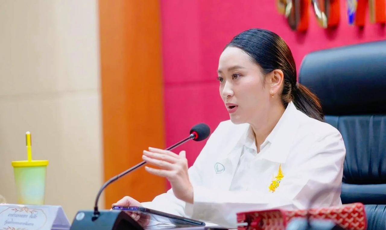 泰国文化部部长佩通坦女士表示，已向文化部下达政策，在政府15.7亿铢的框架下，实