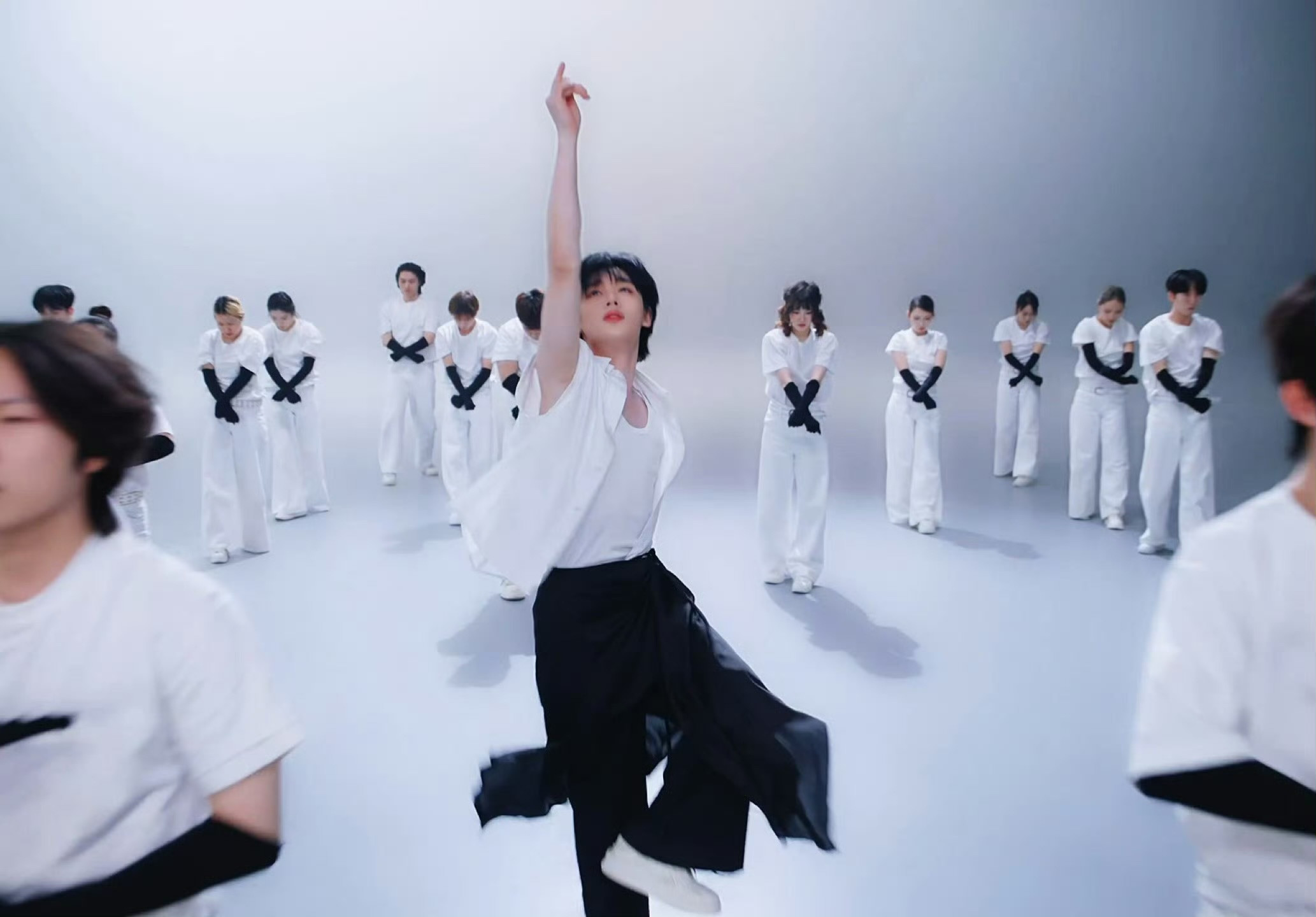 丁程鑫主舞的含金量丁程鑫简直就是艺术品👍🏻街舞冠军队长的含金量还在上升