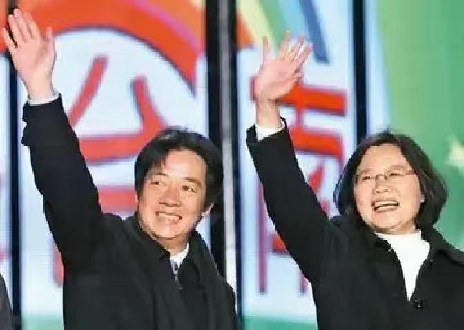 警钟敲响！台湾政坛大佬发出最严厉警告！吕秀莲自己都说，台湾现在“抗中”越厉害