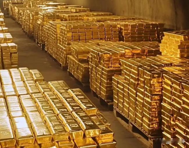 柬埔寨将成为首批在华存储黄金的国家，信息量很大：1、柬埔寨是打算把新购的黄金放过