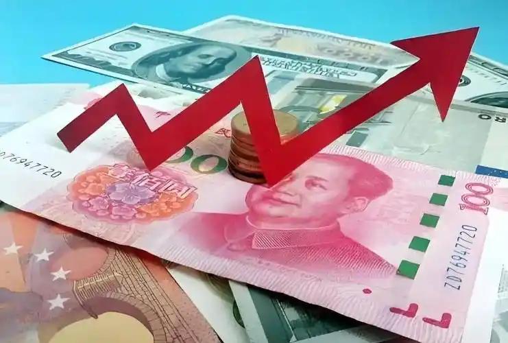 2026年下半年的人民币汇率，成了不少做外贸、搞投资的人茶余饭后常聊的事。最