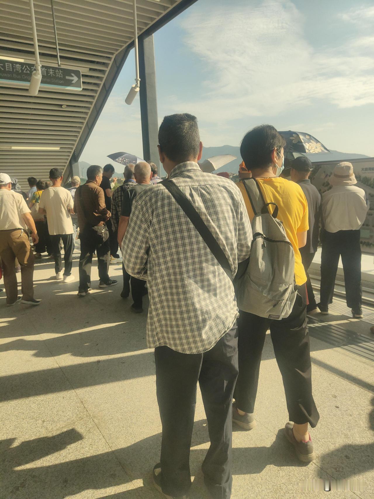 宁波市民想知道12号地铁究竟什么时候开通运营。别急哦！最近全网刷爆的宁波12