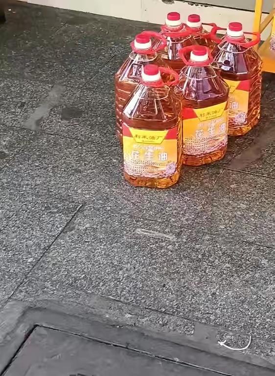 我实在理解不了我妯娌！​我妯娌，58岁，靠打零工务农维生，没存款，更没退休金，