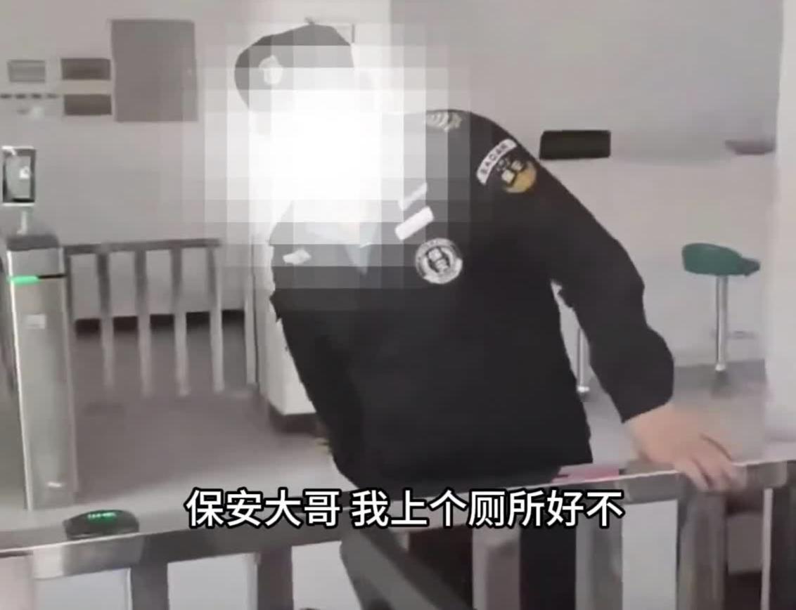别让“老兵借厕所被拒”寒了军人的心湖南长沙，一位拄着拐杖的退伍老兵，右腿因救人