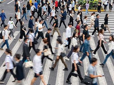出生792万、离世1131万！这已经是连续第四年人口负增长。等到202