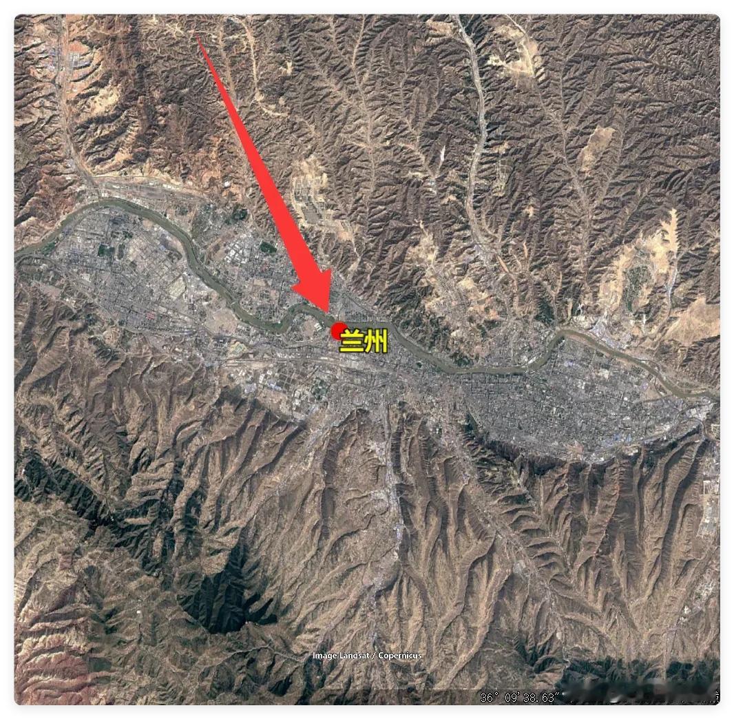 西北省会城市城建天花板之一，绝对是兰州！黄河穿城而过，把一座省会生生劈成南北