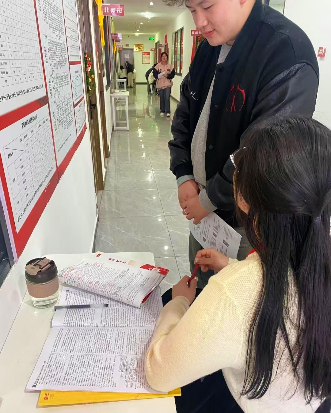 太难了！今天去专业辅导机构，准备招一个，一对一上门专业辅导，孙子的数学（高中）