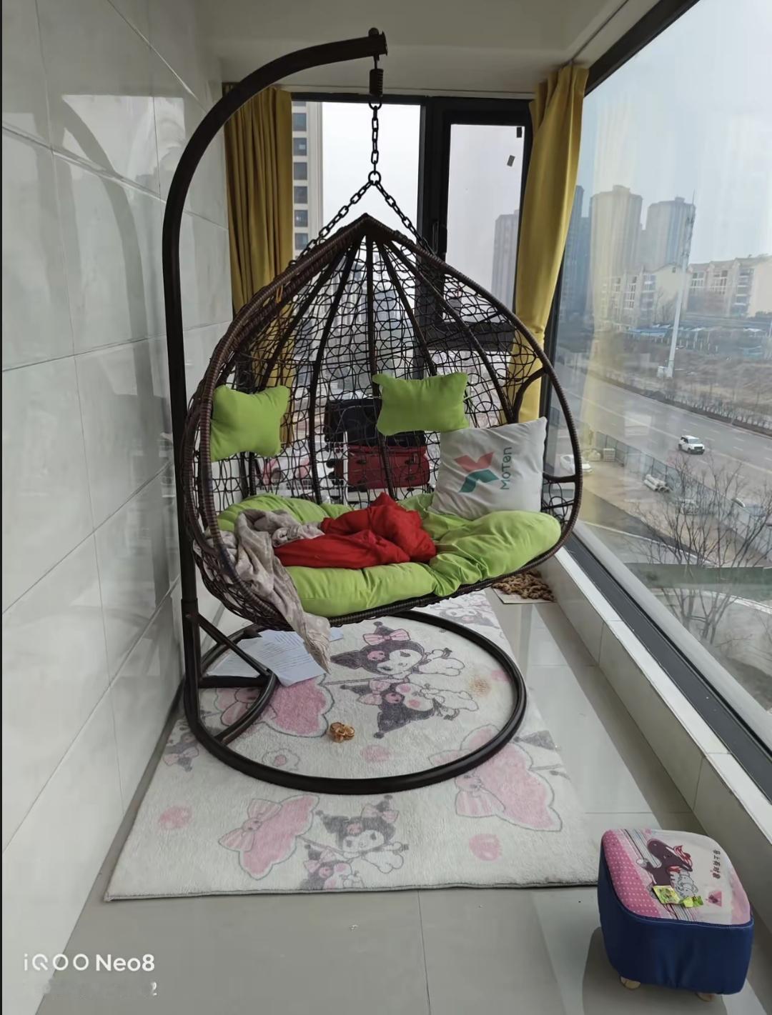 本来图它便宜，50块谈拢，还兴冲冲叫了货拉拉，铺了新地毯，结果太阳一晒头就晕，风