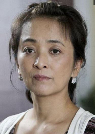 一婚嫁日本人，二婚美国、三婚法国，就是不嫁中国的她，现状如何。李勤勤是北京