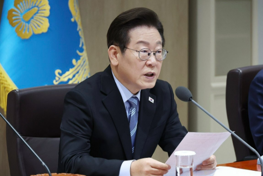 9月9日韩国总统李在明就“权性东施压嫌疑”下令叫停向菲律宾政府开发援助项目。针
